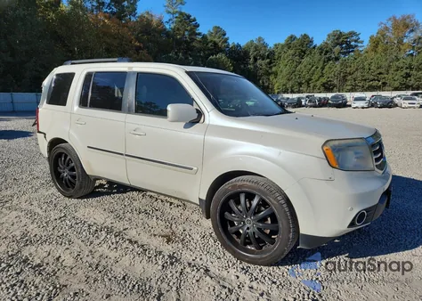 2014 Honda Pilot Touring z USA, uszkodzony, nr VIN 5FNYF3H91EB011751